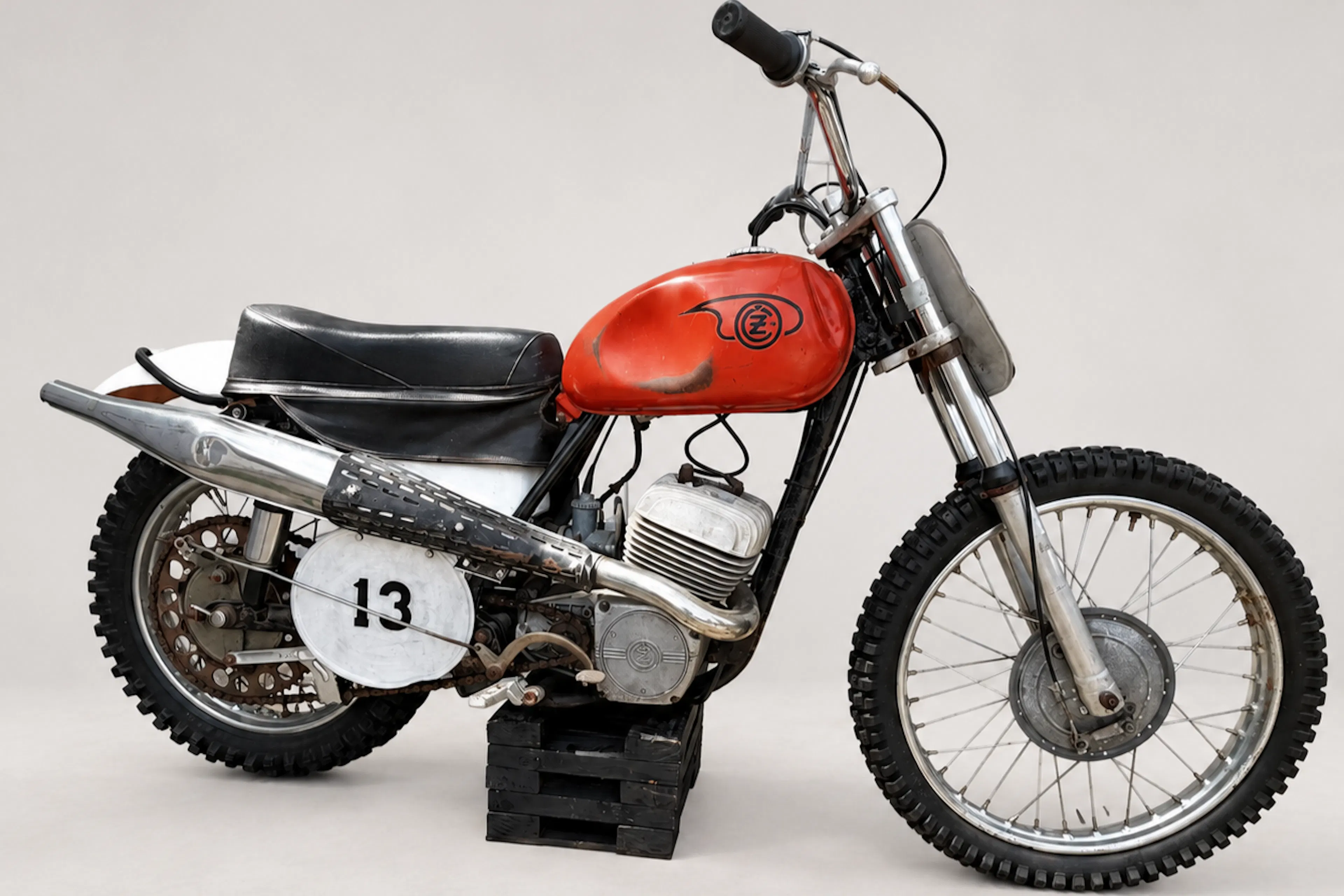 1969 CZ 250 Side Pipe VIN 9800202269 | Hagerty Valuation Tools®